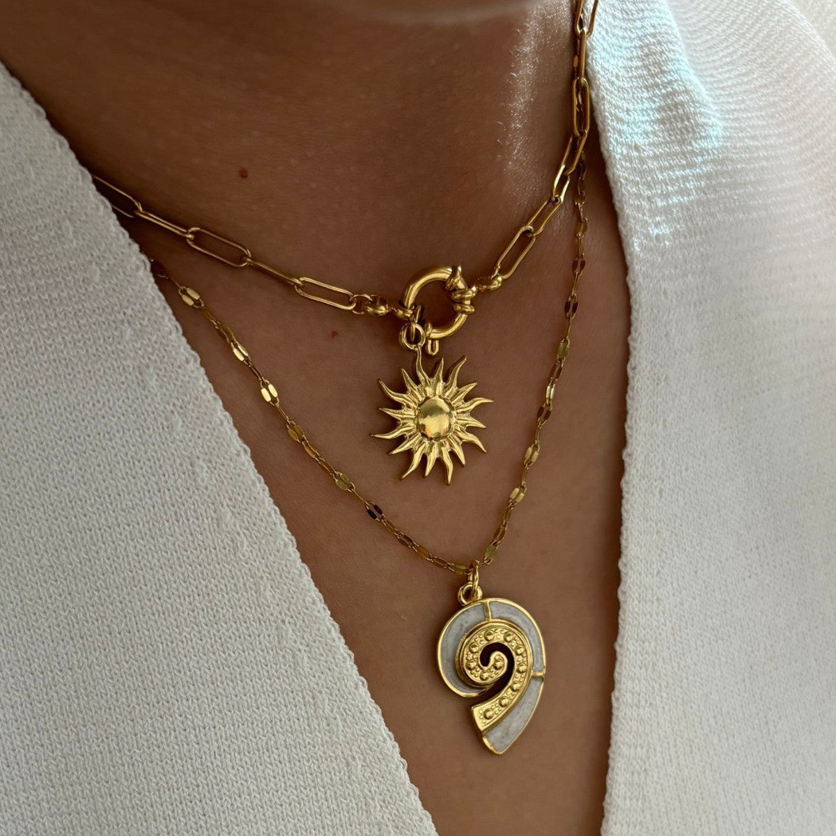 Vintage Titanium Steel Sunflower Conch Necklace