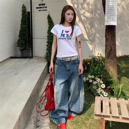 Jeans with wide legs