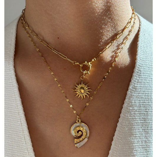 Vintage Titanium Steel Sunflower Conch Necklace