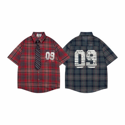 Plaid short-sleeved shirt