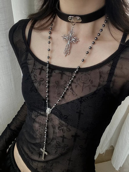 metal necklace