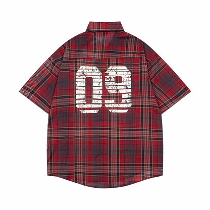 Plaid short-sleeved shirt